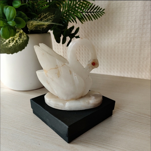 Vintage Onyx Marble Stone Carved Swan Pen Holder - Picture 5 of 13